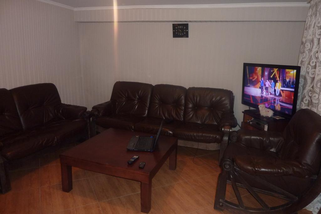 Guest House Chuta In Lagami Mestia Dış mekan fotoğraf