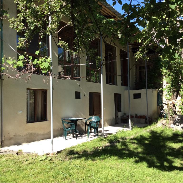 Guest House Chuta In Lagami Mestia Dış mekan fotoğraf